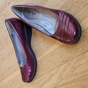 Soft Style Hush Puppies Red Patent Wedges 8.5